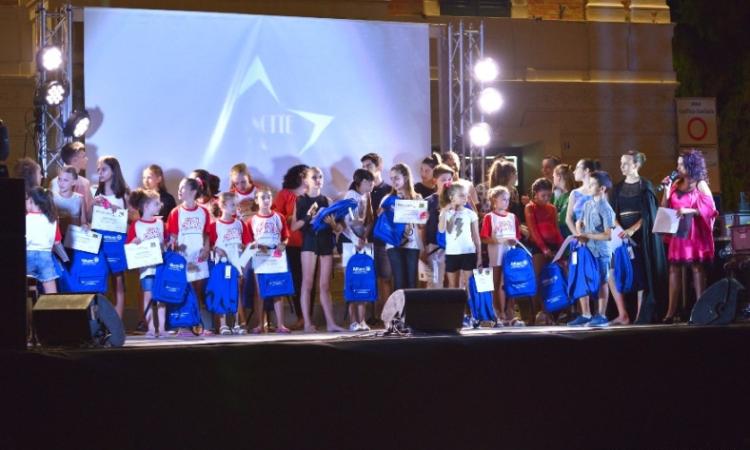Montelupone, grande successo per "Una Notte da Star" Montelupone, grande successo per "Una Notte da Star"