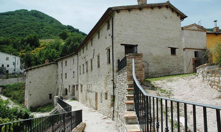 Cessapalombo, al via la rassegna "Musica intorno, suoni e luoghi delle comunità" al castello di Montalto