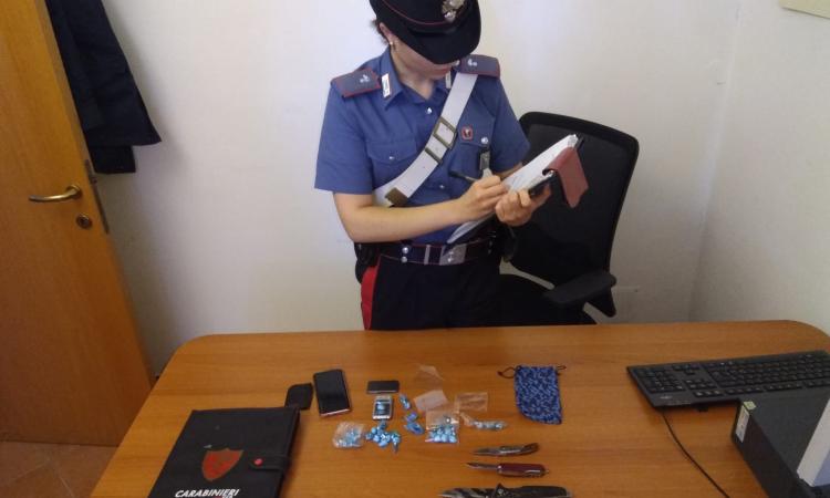 Cingoli, droga in macchina: denunciato diciannovenne