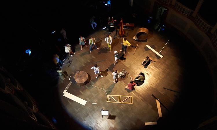 Macerata, ultima replica per We Can Be Waves al Teatro Lauro Rossi
