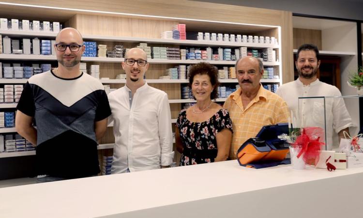 Inaugurata in Corso Cairoli la nuova Tabaccheria Inaugurata in Corso Cairoli la nuova Tabaccheria