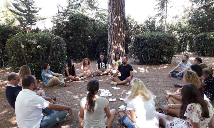 Teatro, giochi ed emozioni ai giardini pubblici di San Severino Marche grazie progetto YounGreen Teatro, giochi ed emozioni ai giardini pubblici di San Severino Marche grazie progetto YounGreen