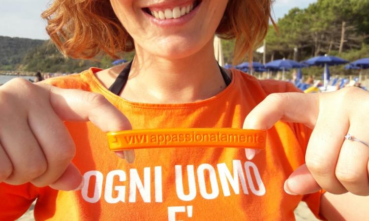 La Carovana del Cuore sulla spiaggia di Porto Recanati La Carovana del Cuore sulla spiaggia di Porto Recanati