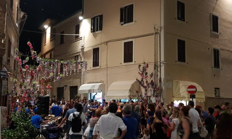 Recanati: estate da record in città, finale con il botto per La Dolce Via