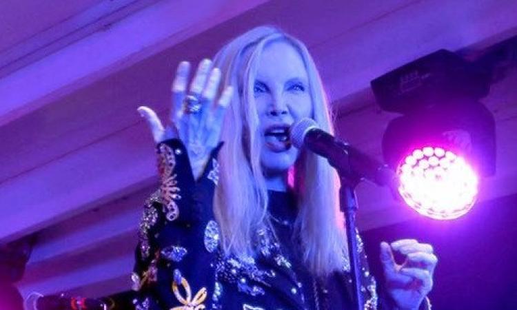 Civitanova, Patty Pravo incanta il pubblico dello Shada - FOTO Civitanova, Patty Pravo incanta il pubblico dello Shada - FOTO