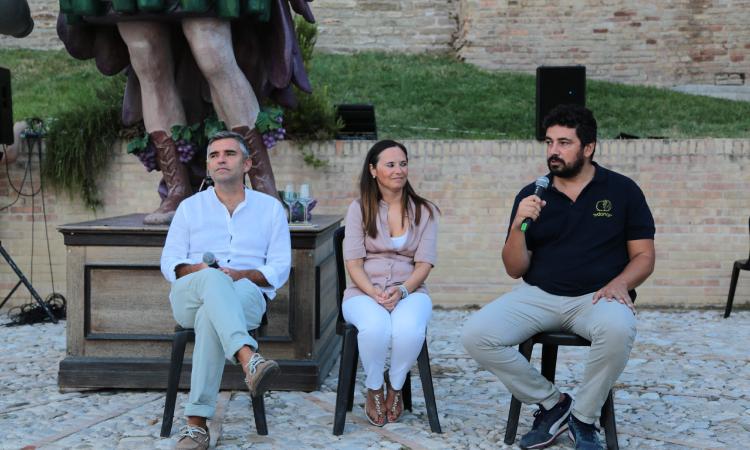 MI_MarcheIperespressioniste, Enolo e il videomapping di Luca Agnani affascinano il pubblico MI_MarcheIperespressioniste, Enolo e il videomapping di Luca Agnani affascinano il pubblico