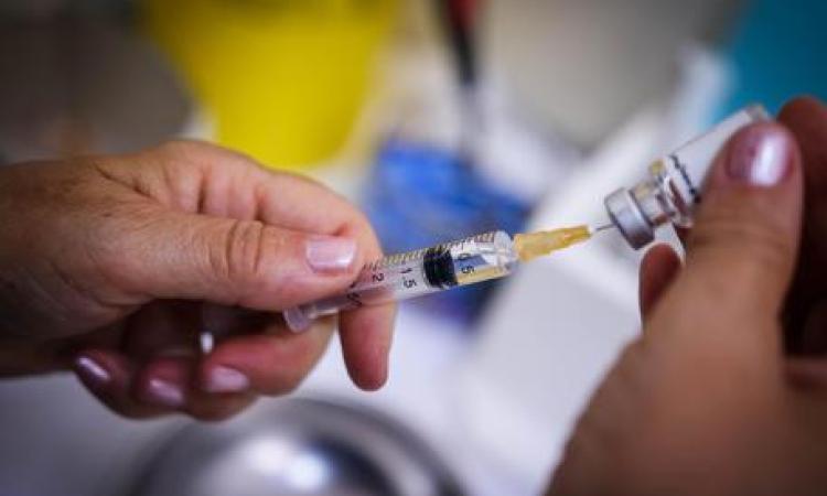 Vaccini, c'è l'ok della Commissione al testo unificato