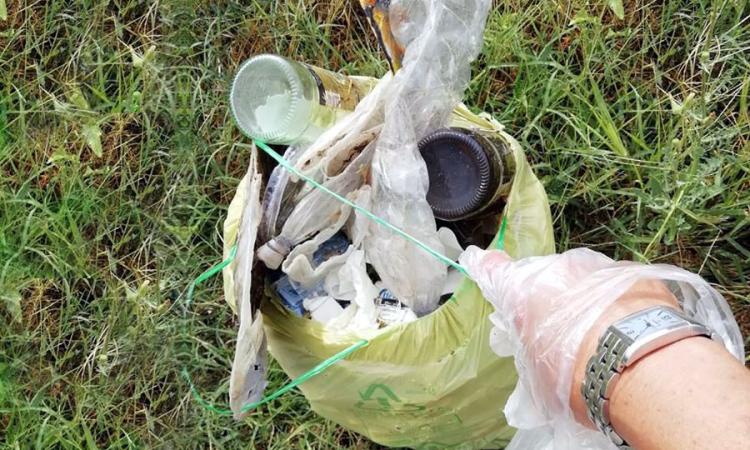 Montecosaro, la lodevole iniziativa di un cittadino per contrastare l'inciviltà