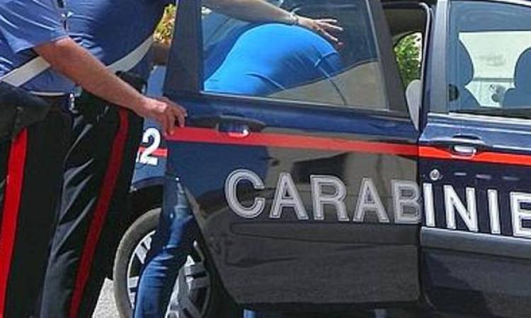 Furto allo chalet: carabiniere riconosce il ladro e chiama i colleghi. Denunciato un marocchino