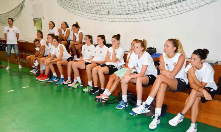 La Roana Cbf HR Volley Macerata apre le porte alla stagione 2018/2019 La Roana Cbf HR Volley Macerata apre le porte alla stagione 2018/2019