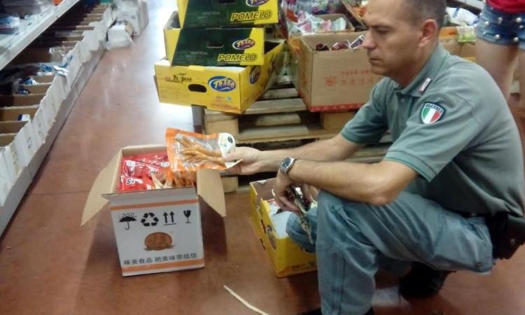 Civitanova: 438mila Euro di contravvenzione ad un ristorante/market cinese Civitanova: 438mila Euro di contravvenzione ad un ristorante/market cinese