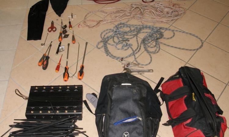 Tolentino, tentano furto e si dileguano per i campi: arrestati dai carabinieri