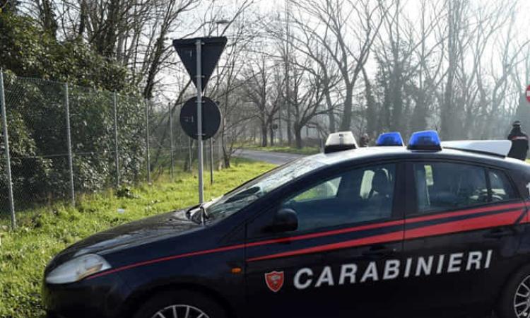 Agguato con le moto da cross: rubati 20 mila euro al titolare di 2 distributori di benzina