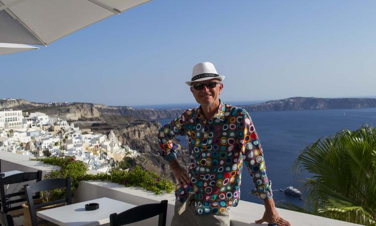 In mostra a Santorini le opere del maceratese Calisti In mostra a Santorini le opere del maceratese Calisti