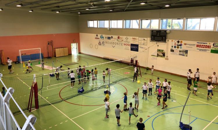 Pallavolo Macerata, bagno di folla per l'open day dedicato ai giovani