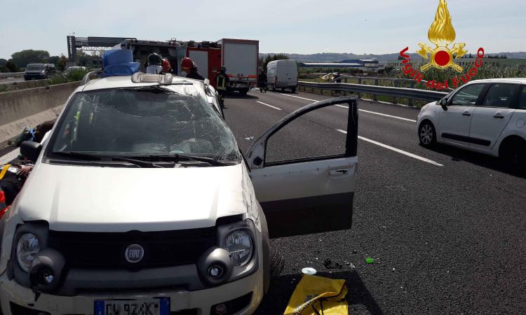 Incidente in A14: coinvolte due bambine