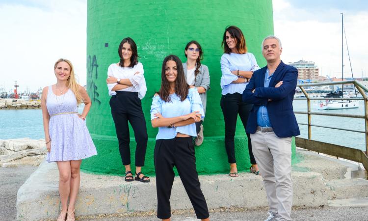 Oltremeta porta a Civitanova Marche i grandi nomi del digital marketing. Dal 14 settembre iniziano i nuovi corsi Oltremeta porta a Civitanova Marche i grandi nomi del digital marketing. Dal 14 settembre iniziano i nuovi corsi