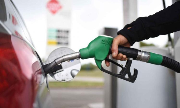Via l'imposta regionale sulla benzina nelle Marche Via l'imposta regionale sulla benzina nelle Marche