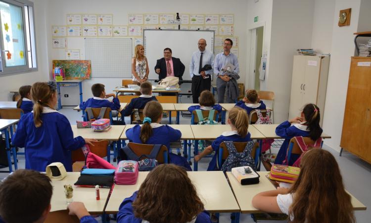 Al via l'anno scolastico, Mastrovincenzo: "Scuola motore di cultura, libertà e uguaglianza" Al via l'anno scolastico, Mastrovincenzo: "Scuola motore di cultura, libertà e uguaglianza"