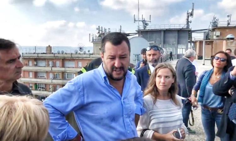 Fratelli d'Italia di Porto Recanati: "Basta polemiche sterili sull'Hotel House" Fratelli d'Italia di Porto Recanati: "Basta polemiche sterili sull'Hotel House"