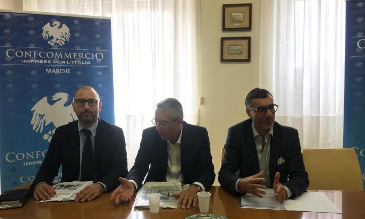 Confcommercio Marche e l’Università Politecnica fanno il punto su riforma orari e liberalizzazioni Confcommercio Marche e l’Università Politecnica fanno il punto su riforma orari e liberalizzazioni