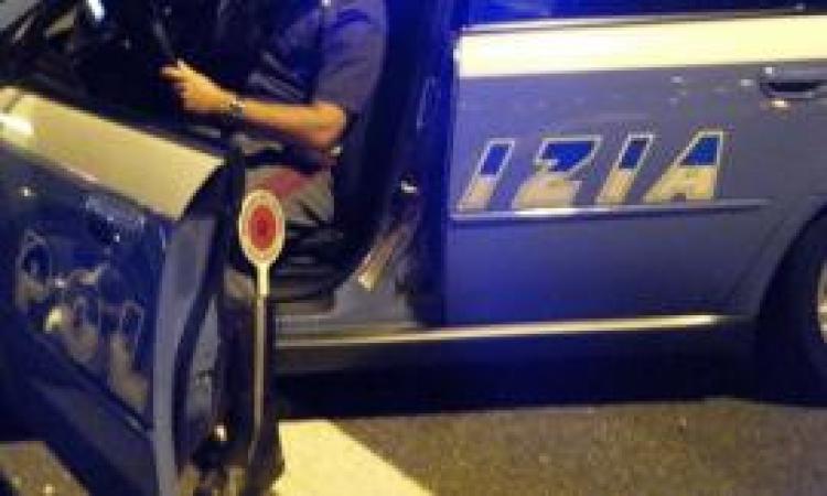 Intera famiglia dedita alla coltivazione e allo spaccio di marujuana: arrestati padre, madre e figlio Intera famiglia dedita alla coltivazione e allo spaccio di marujuana: arrestati padre, madre e figlio