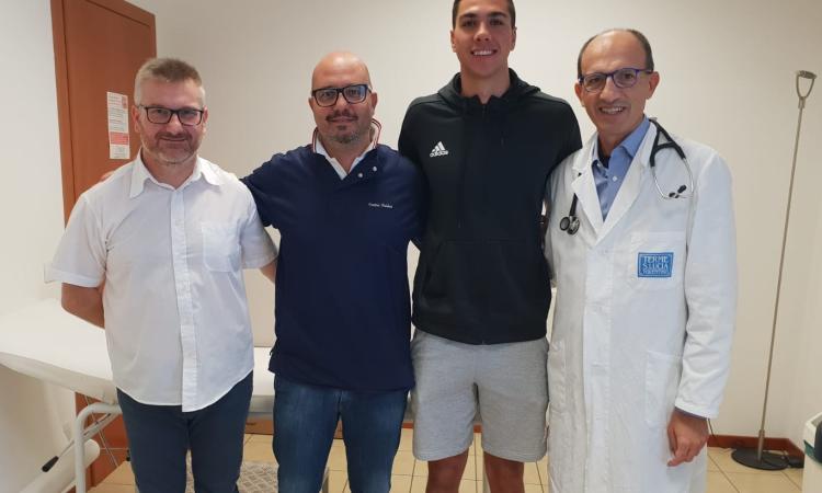 Visita di idoneità per il giocatore della Lube Sander nel poliambulatorio "Paidos" Visita di idoneità per il giocatore della Lube Sander nel poliambulatorio "Paidos"