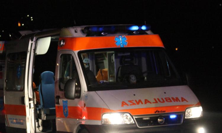Esce dalla discoteca e un'auto la travolge, paura per la ciclista Alice Rossini
