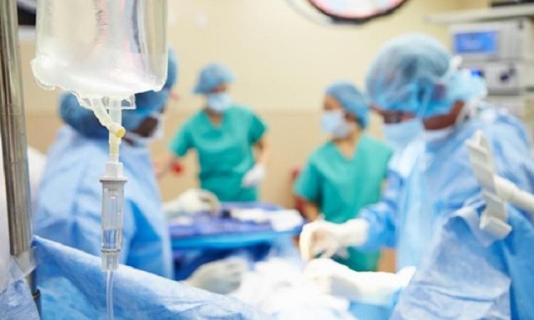 Nuove tecnologie in chirurgia ginecologica mininvasiva, corso all'ospedale di Macerata