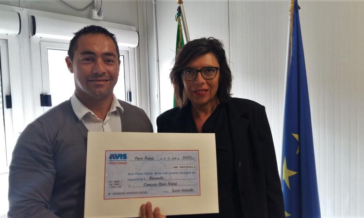Pieve Torina: l'Avis dona 9000 euro alla scuola materna