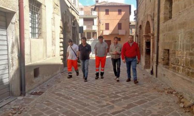 Sisma, Camerino propone cittadinanza onoraria per forze dell'ordine e volontari