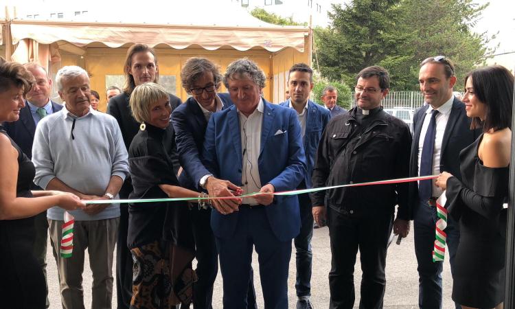 Cambielli Edilfriuli: taglio del nastro per il nuovo showroom di Tolentino* Cambielli Edilfriuli: taglio del nastro per il nuovo showroom di Tolentino*