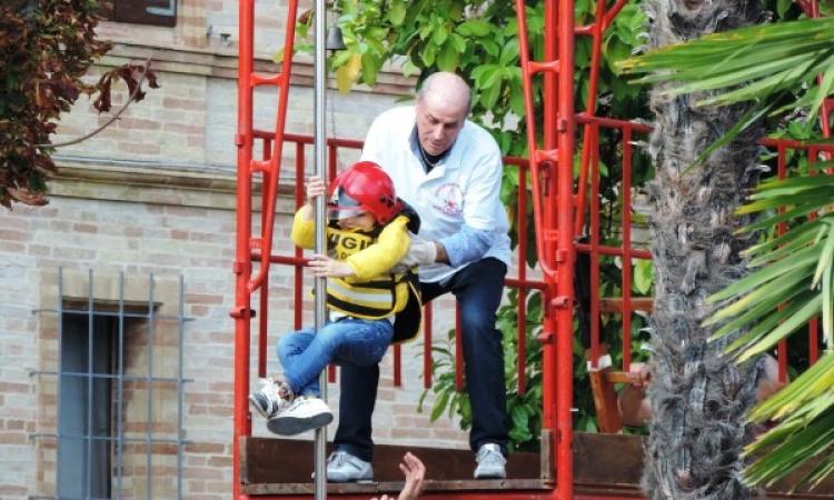 Montelupone, i bambini protagonisti delle varie iniziative nel centro storico Montelupone, i bambini protagonisti delle varie iniziative nel centro storico