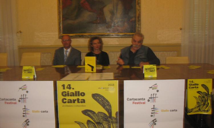 Civitanova, presentate in Comune la ventesima edizione di Carta Canta e la quattordicesima edizione di Giallo Carta