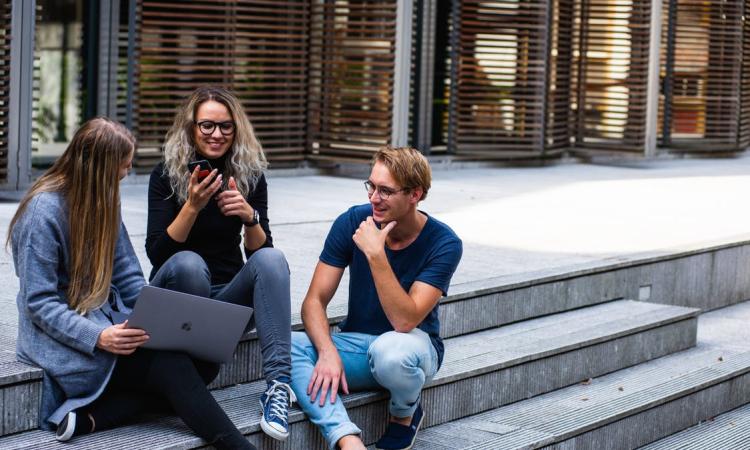 Come i Millennials stanno cambiando il settore assicurativo Come i Millennials stanno cambiando il settore assicurativo