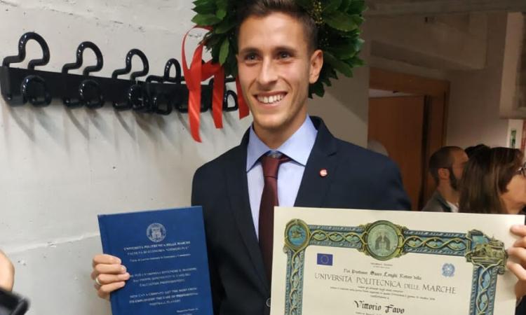 Calcio, il Matelica oggi ha un "dottore" in più: si è laureato il centrocampista Favo