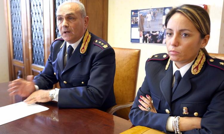 Macerata, controlli al night club "Kristal": denunciate 3 donne Macerata, controlli al night club "Kristal": denunciate 3 donne