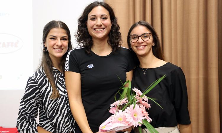 Tre campioni ospiti questa mattina all'ITC Gentili di Macerata