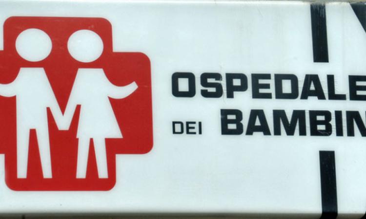 Ferito dal colpo di un fucile da caccia: gravi le condizioni di un bambino