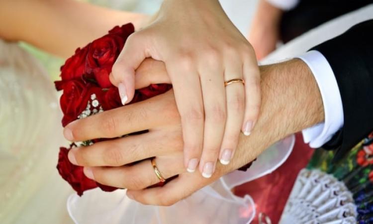 L'amore oltre la morte: Teresa e Angelo sposi in ospedale pochi giorni prima dell'addio L'amore oltre la morte: Teresa e Angelo sposi in ospedale pochi giorni prima dell'addio