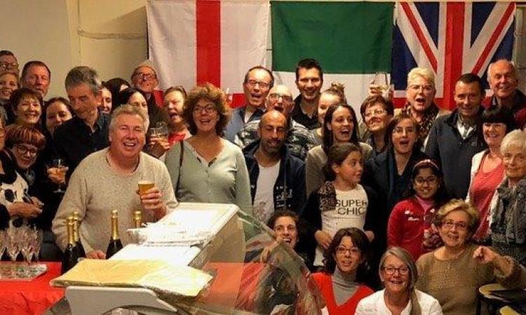 “Lo Scambio di conversazione” festeggia il loro terzo anno di incontri a Loro Piceno “Lo Scambio di conversazione” festeggia il loro terzo anno di incontri a Loro Piceno