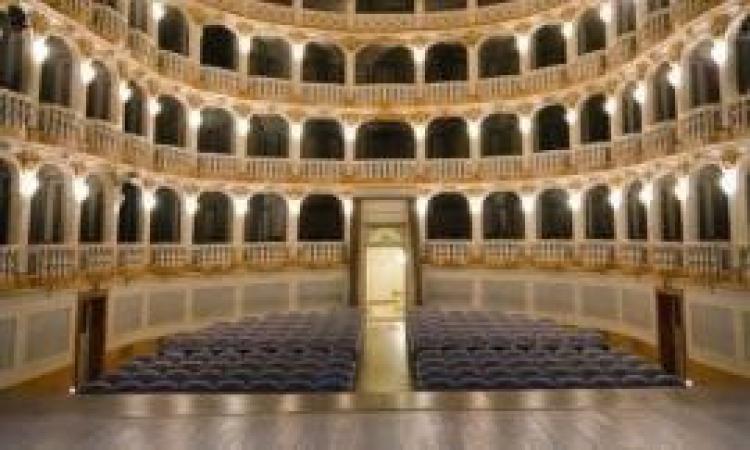 "Scuola di platea", a Macerata un progetto culturale di crescita dedicato agli studenti