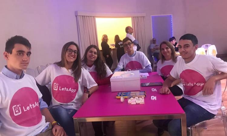 Gli studenti dell’ITE di Macerata in finale a Letsapp 2018 Gli studenti dell’ITE di Macerata in finale a Letsapp 2018
