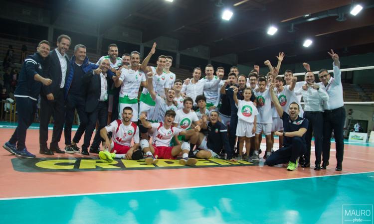 Torna il sorriso in casa Menghi Shoes: Lagonegro sconfitta al tie break Torna il sorriso in casa Menghi Shoes: Lagonegro sconfitta al tie break