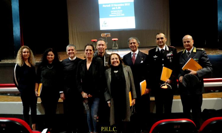 Civitanova Marche, teatro Rossini: in scena lo spettacolo "Rien Ne Va Plus" della comunità di San Patrignano Civitanova Marche, teatro Rossini: in scena lo spettacolo "Rien Ne Va Plus" della comunità di San Patrignano