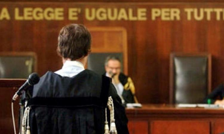 Porto Recanati, atti osceni e violenza: condannato 18enne Porto Recanati, atti osceni e violenza: condannato 18enne