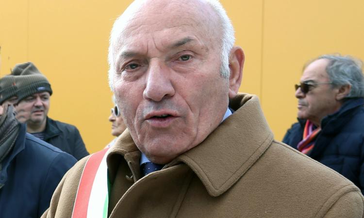 Il sindaco di Muccia: solidale con i cittadini ma le Sae non sono di nostra competenza Il sindaco di Muccia: solidale con i cittadini ma le Sae non sono di nostra competenza