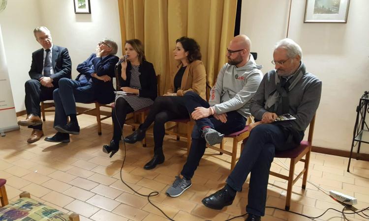 Lotta al cancro, da Recanati il messaggio di Roberta: "Parliamone"