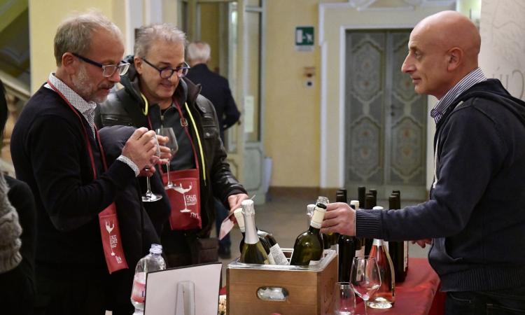 Un week-end tra arte e vino d'eccellenza. A Montecosaro torna Calici d'arte