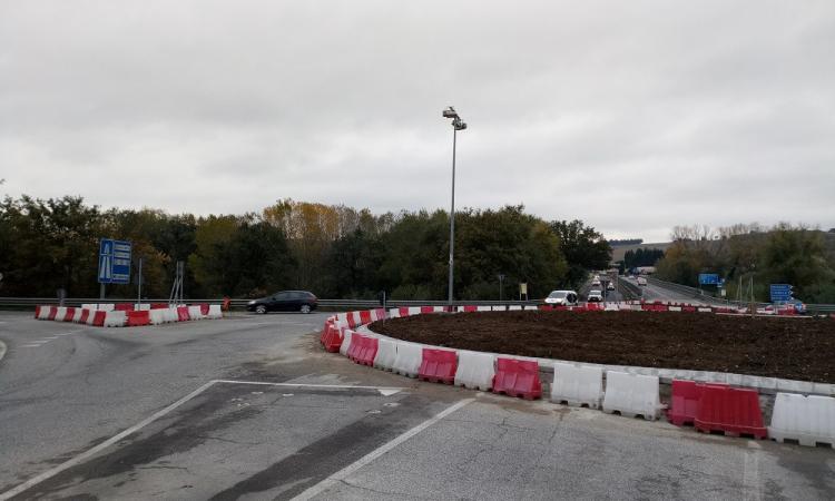 Chiuso per due notti lo svincolo sulla ss 77 all’uscita per Montecosaro